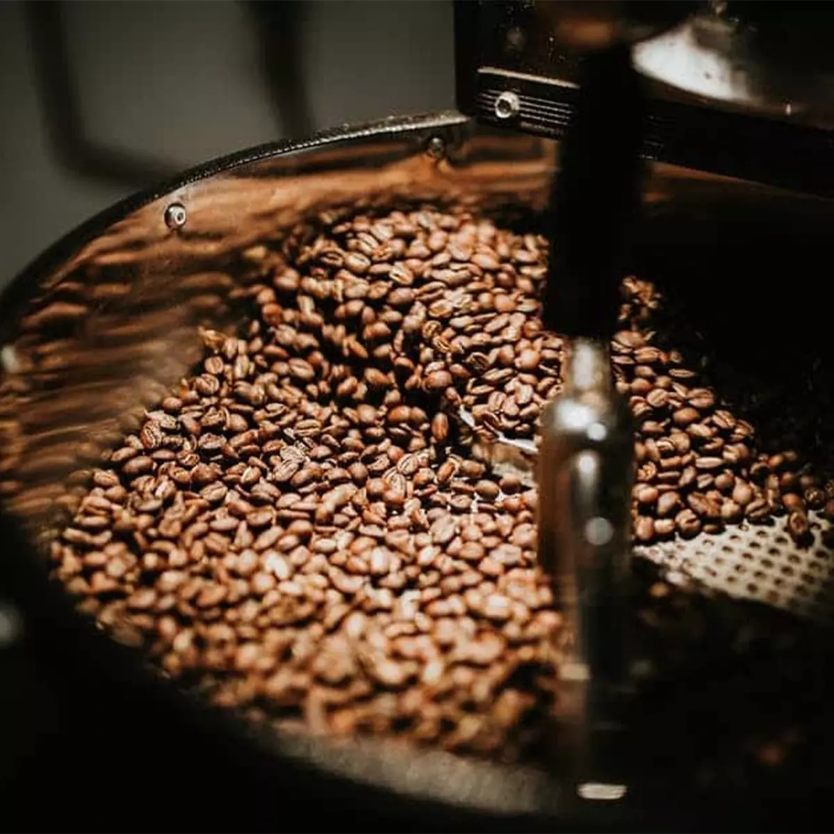 Coffee Roasting - Roasted Coffee Beans - Veer Attikan - Sangameshwar